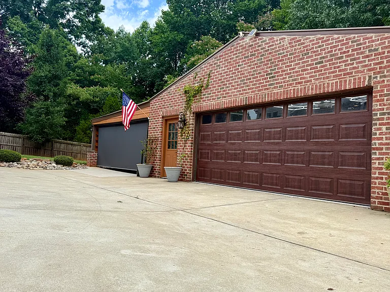 1211 Kingston Ridge Rd — Photo 16