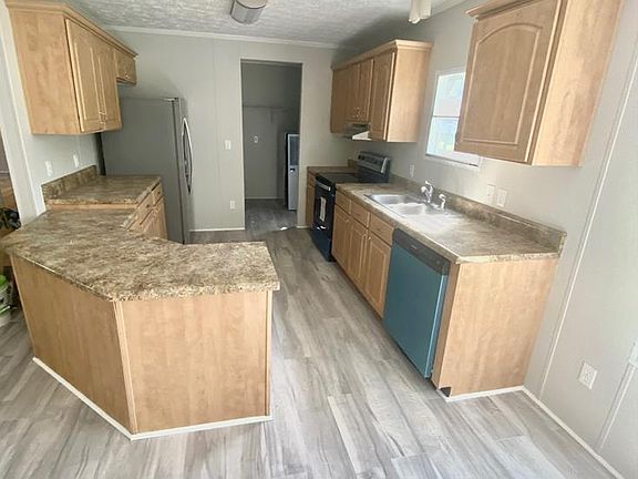 4th image of 80 Ysbrand Ln SE