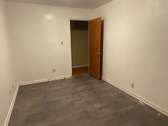 3rd image of 3011 Autumn Ave