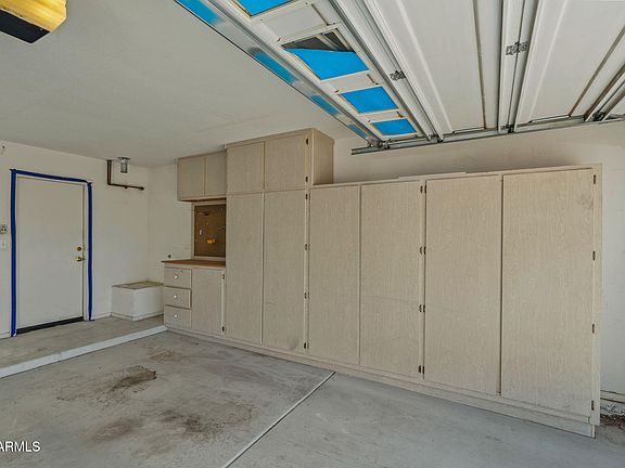 5th image of 8656 W PARADISE Lane