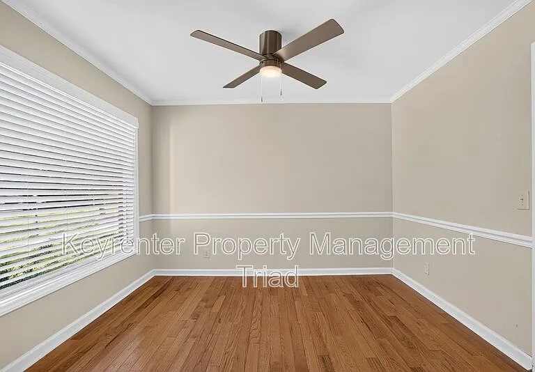 5108 Lakeshore Ct — Photo 11