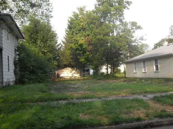 1139 N Huey St, South Bend, IN 46628