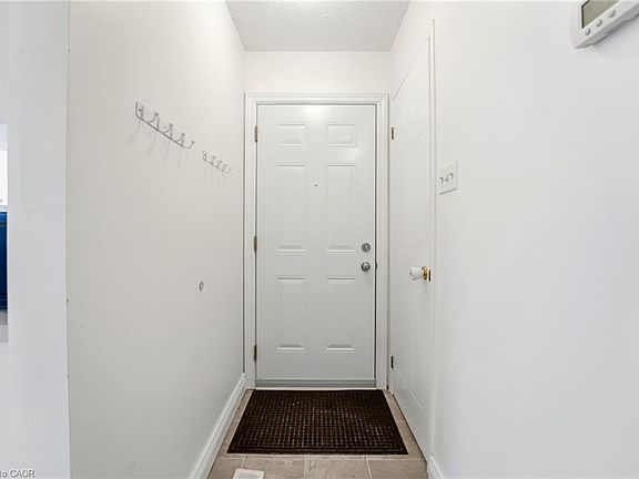 4th image of 14 New Lakeshore Rd #48