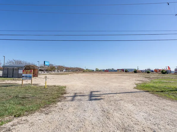 136 County Road 214, Liberty Hill, TX 78642