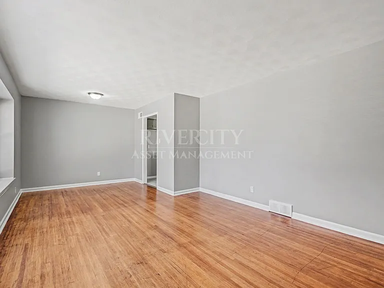 3751 Charles Dr — Photo 13