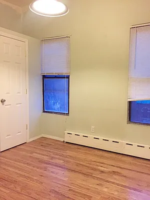 Rented by Grand & Co. | media 15