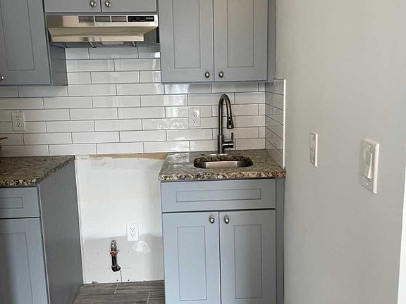 4th image of 358 River Dr #1