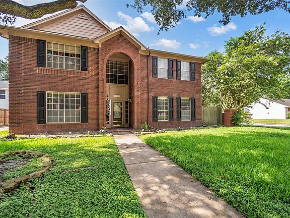 3rd image of 21327 Park Bishop Dr