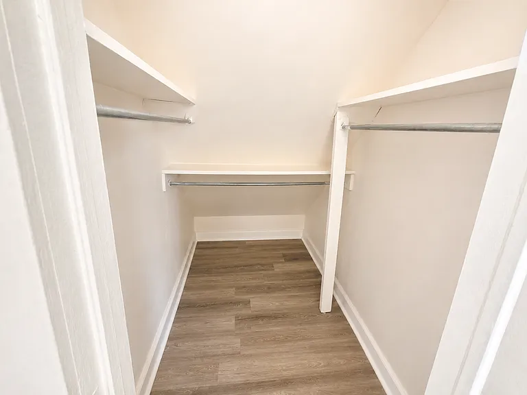 180 Columbia Ave #3A — Photo 2