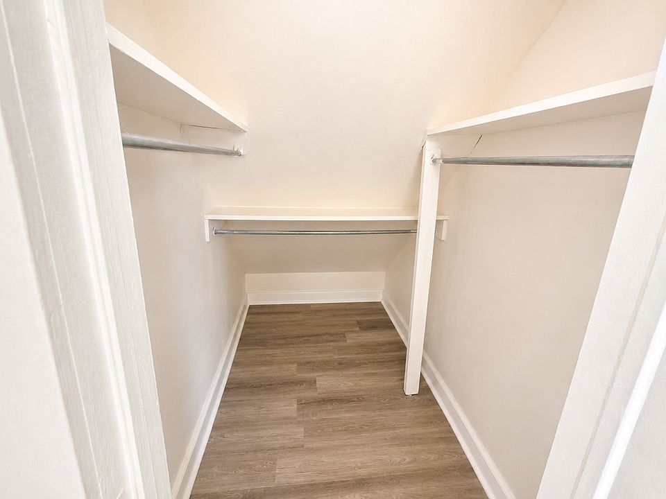 2nd image of 180 Columbia Ave #3A