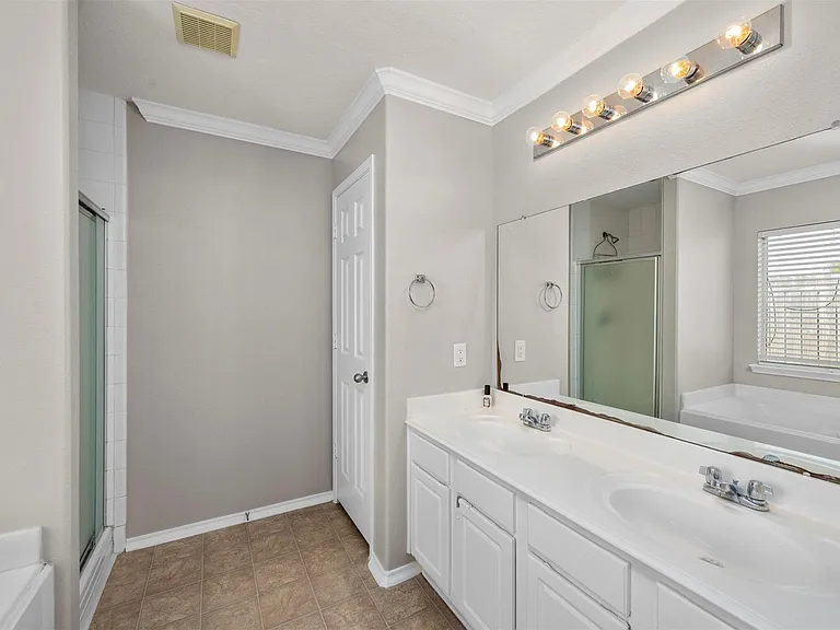 8014 Blackcherry Ln — Photo 10