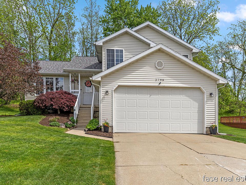 1st image of 2796 Bryanwood Dr NW