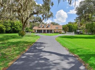 9371 Silver Lake Dr, Leesburg, FL 34788