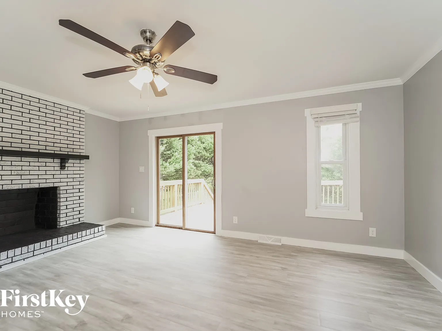 4 bed, 2.0 bath, 1642 sqft, $2,365 — Photo 4
