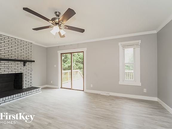4th image of 4039 Seaforth Dr