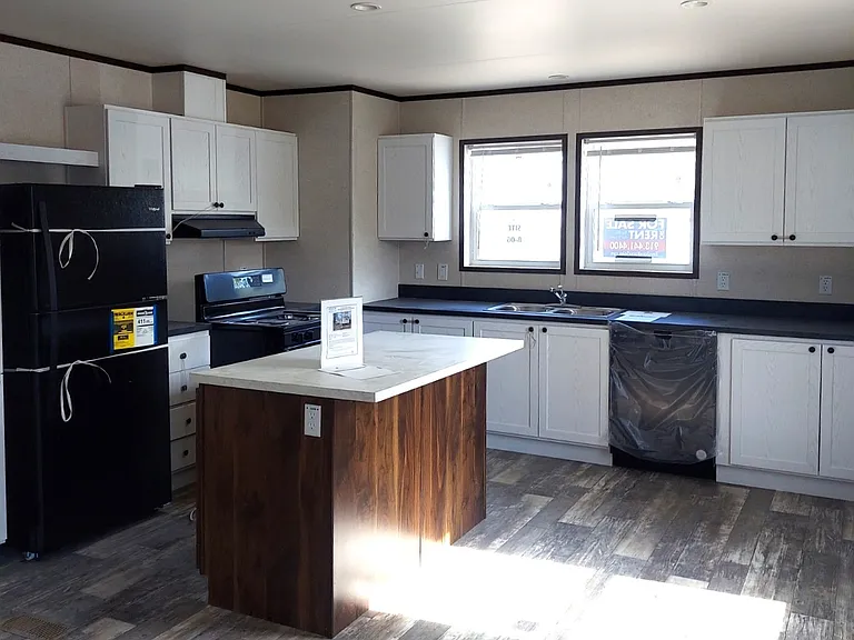257 Williamson St — Photo 4