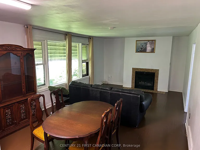 699 Huron St #A — Photo 11