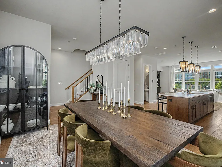 300 Squire Dr — Photo 15