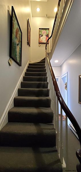 5th image of 2 Ash Grove Place #4