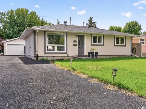 1146 Duffield Crescent, Moose Jaw, SK S6H 5M4