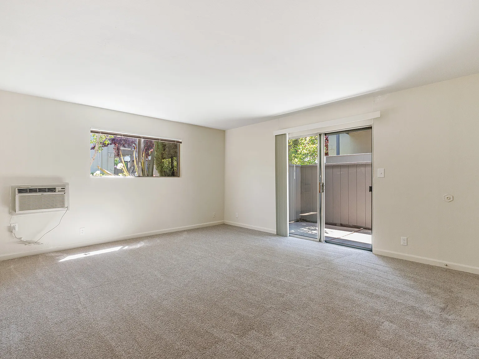 Walnut Creek Apartments — Photo 1