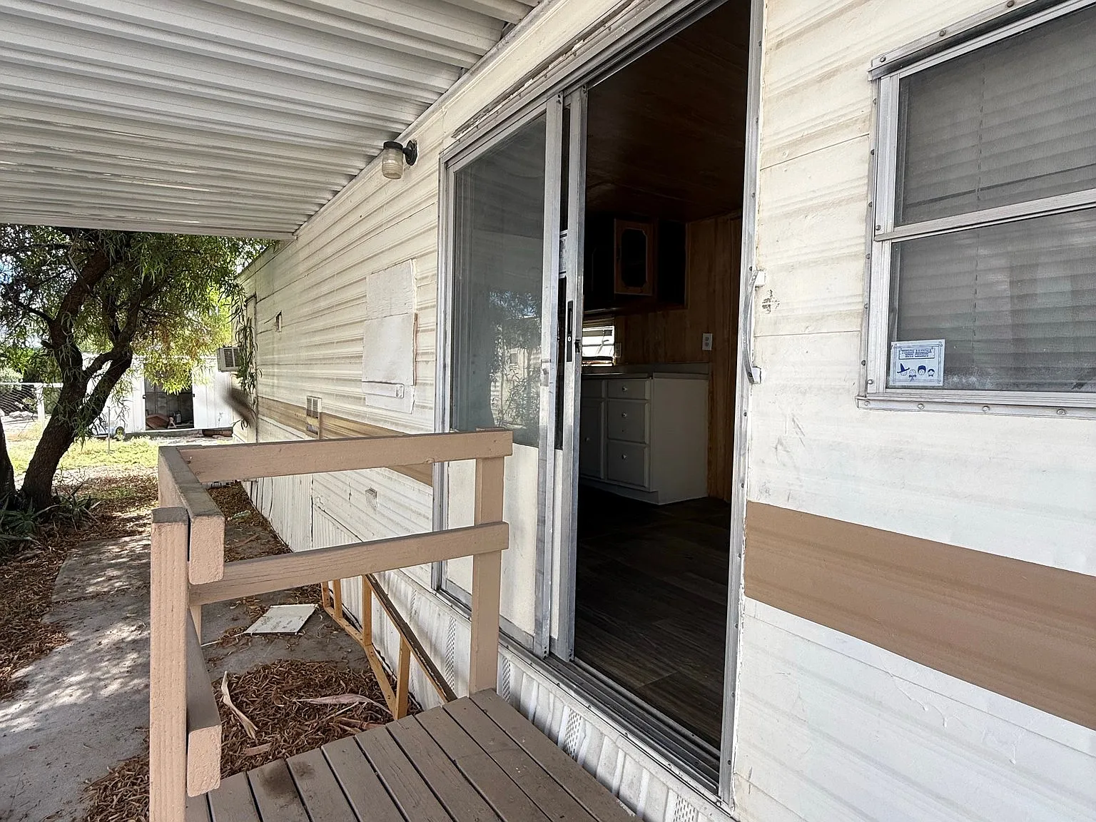 Move-In Ready Mobile Home 1 Bed 1 Bath — Photo 4