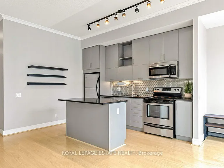 112 George St #S730 — Photo 3