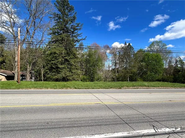 3022 Wilmington Rd, New Castle, PA 16105