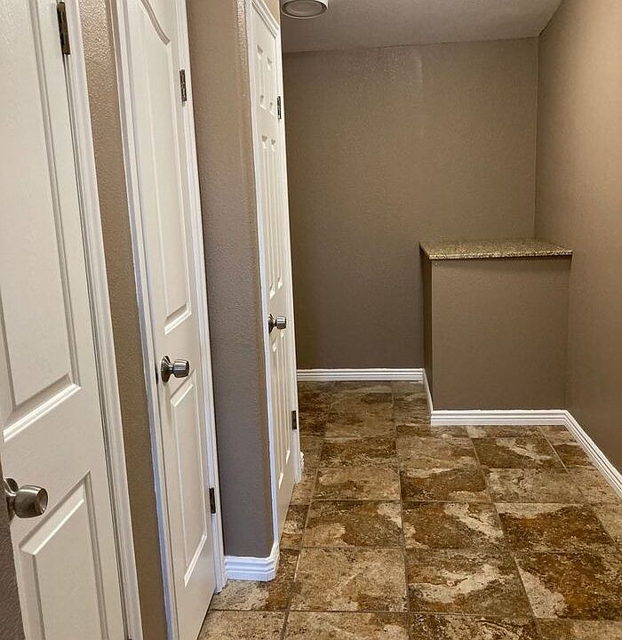 1st image of 1206 Eagle Way