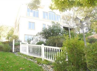 80 Harbor Beach Rd, Miller Place, NY 11764