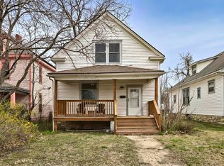 1032 SW Lane St, Topeka, KS 66604