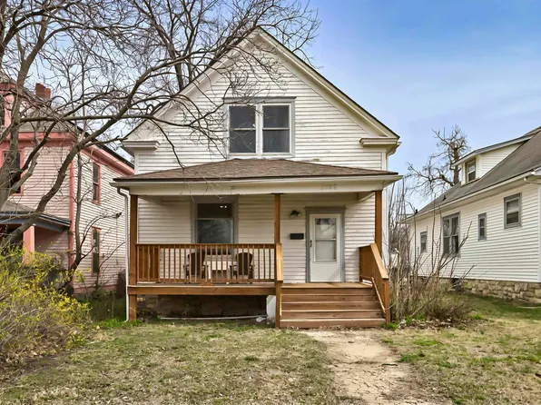 1032 SW Lane St, Topeka, KS 66604