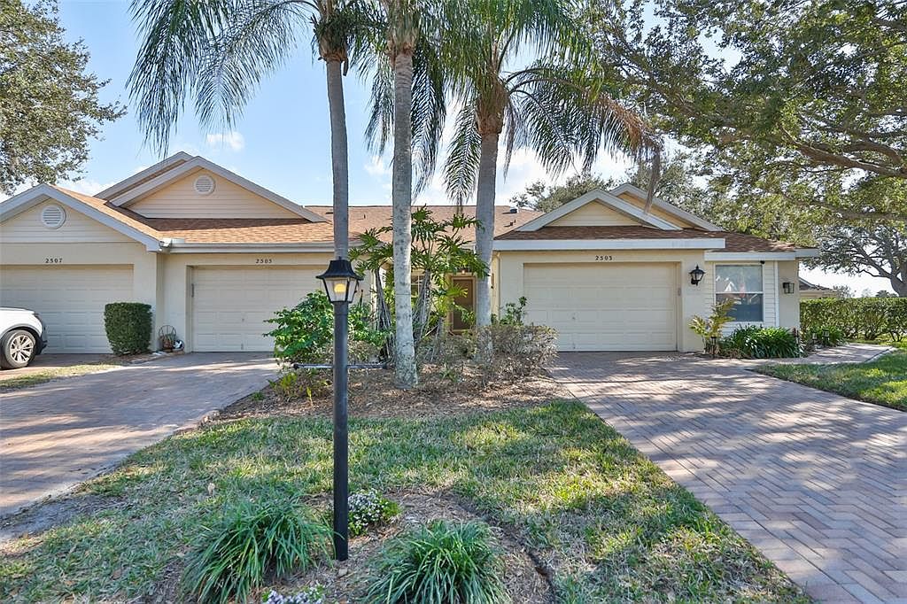 2505 New Haven Cir #109