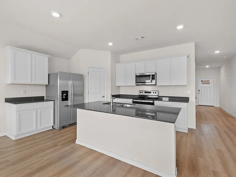 1317 Bates St — Photo 9
