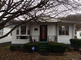 3423 Chase St, Huntington, WV 25704