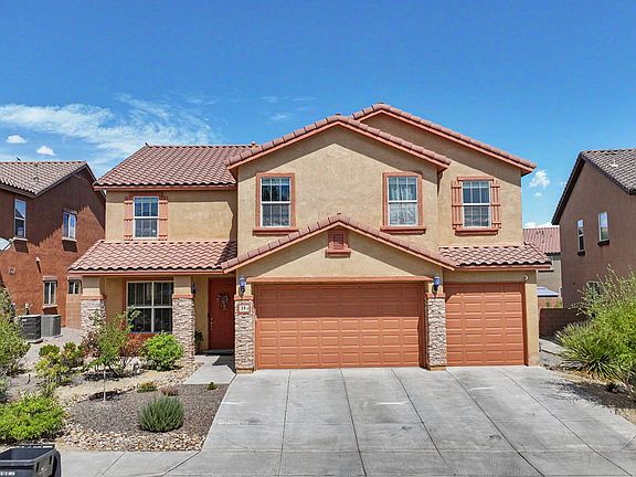 2nd image of 39 Paseo Vista Loop NE