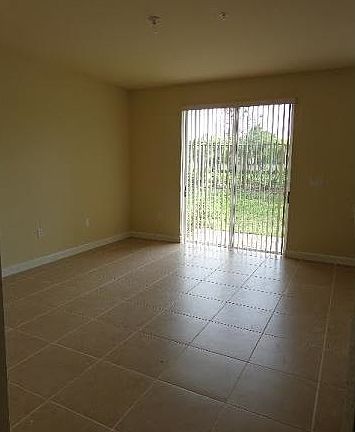 4th image of 12452 Emerald Creek Ct