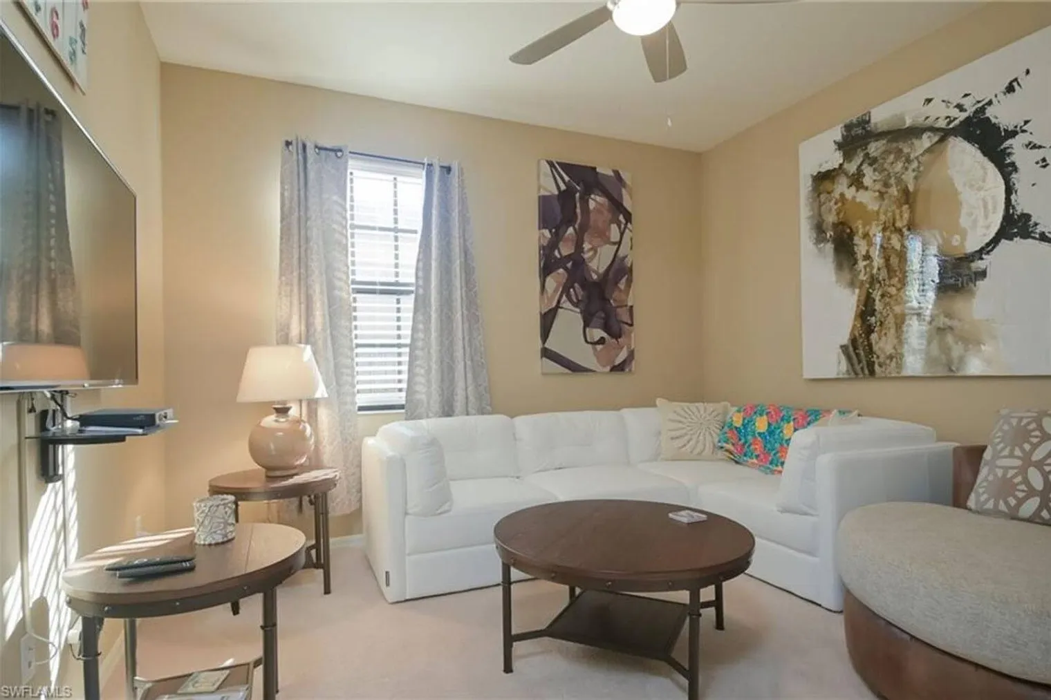 4 bed, 3.0 bath, 2002 sqft, $4,590 — Photo 1