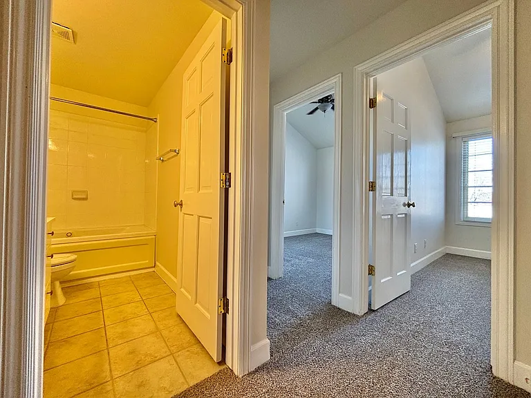 943 E Sage Park Ln — Photo 13