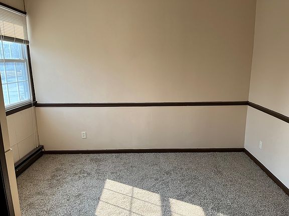 5th image of 1818 S 1st St