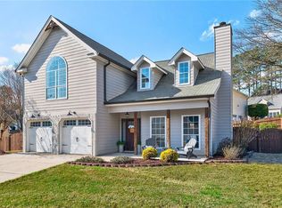 2700 Laurelwood Ln, Alpharetta, GA 30009