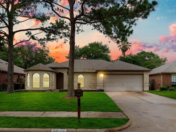 5622 Village Park Dr, Katy, TX 77493