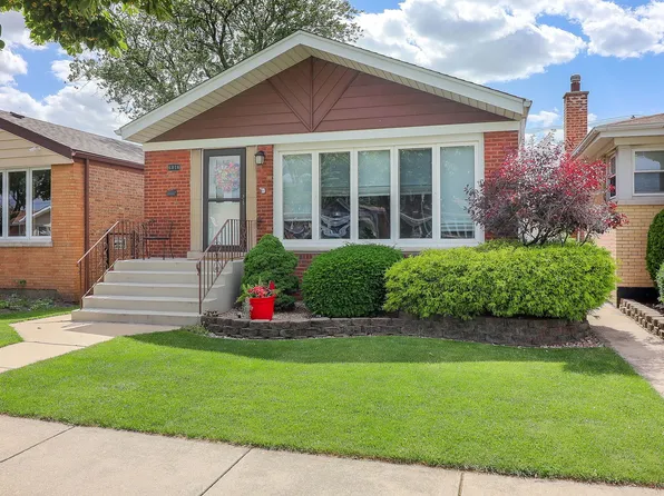 6016 S Moody Ave, Chicago, IL 60638