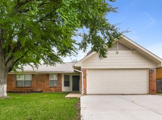 2608 Forest Ridge Ct, Arlington, TX 76016