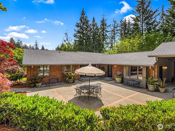 5th image of 8815 90th Avenue NW