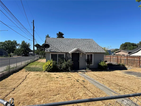 1710 E Viola Avenue, Yakima, WA 98901