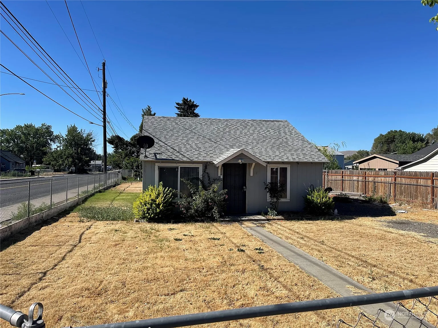 1710 E Viola Avenue photo 1