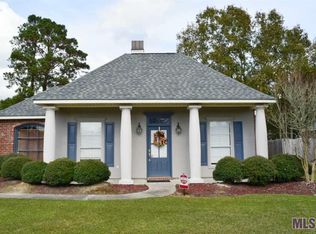 10522 Brown Pelican St, Denham Springs, LA 70726
