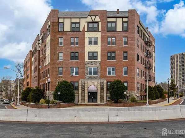 7435 Boulevard East APT 34, North Bergen, NJ 07047