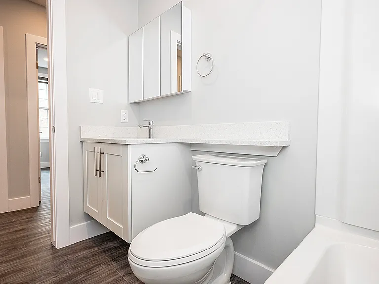 883 Grosvenor Ave #6 — Photo 51